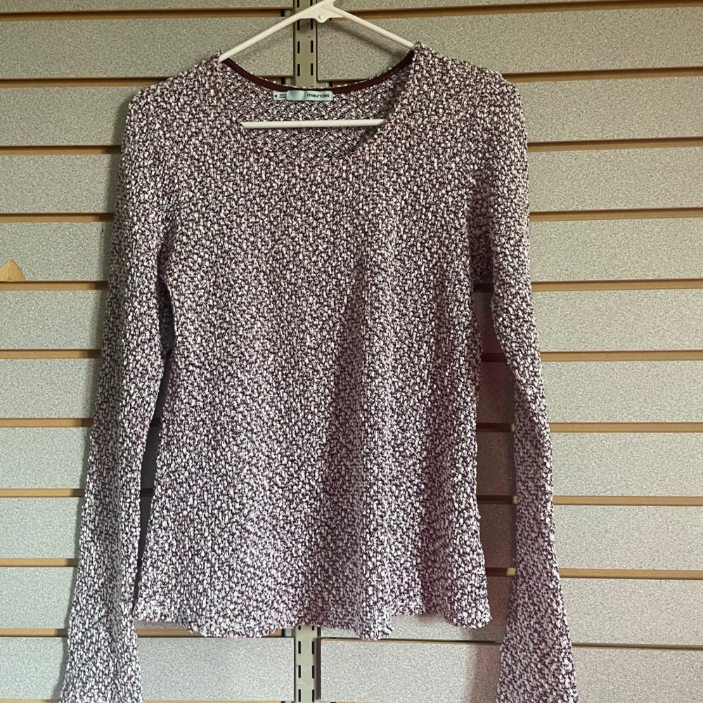 Maurices Womens Textured Shimmer Long Sleeve Top Size M Burgundy White Sweater